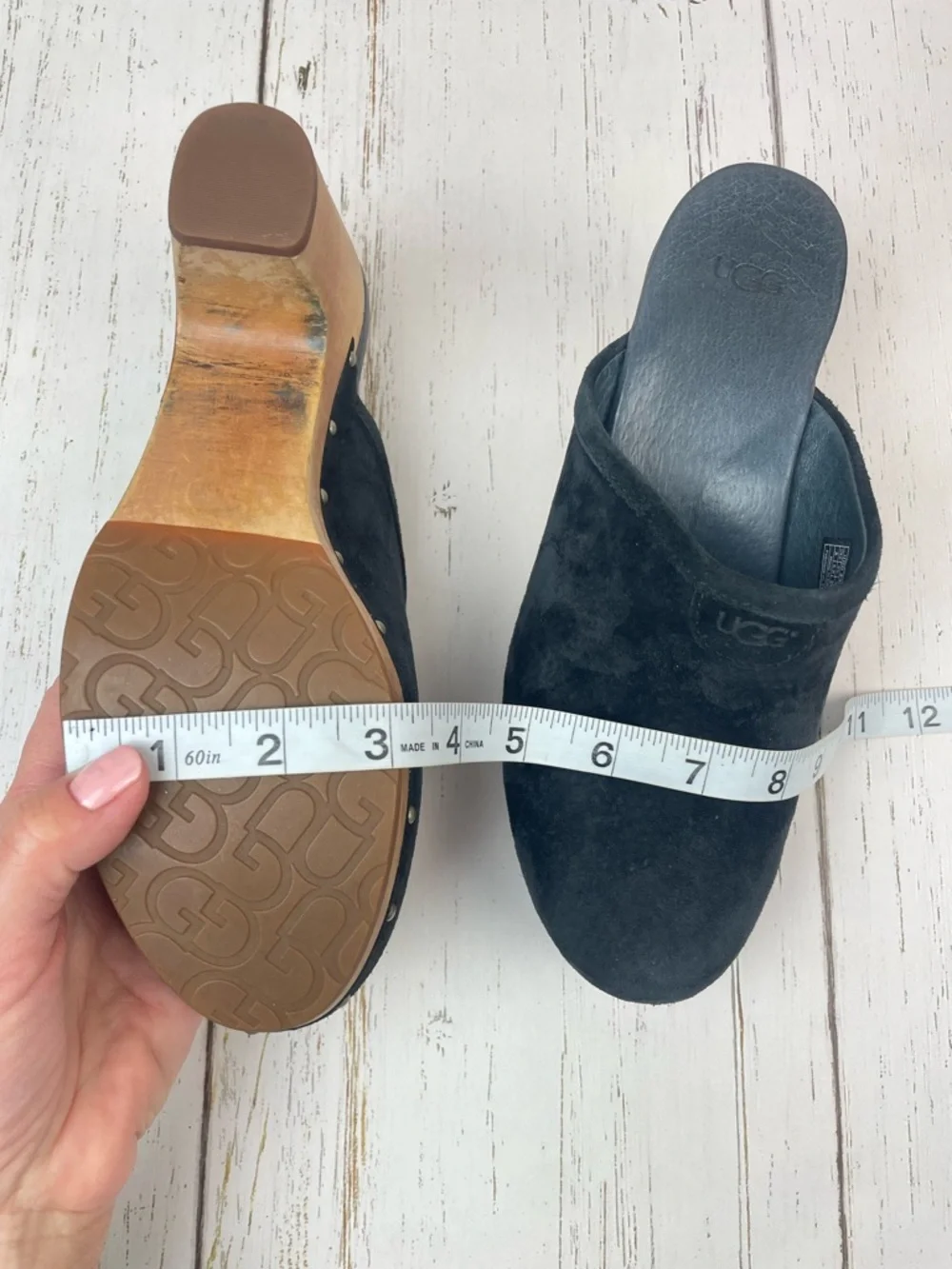 UGG Abbie Clog - Picture 15 of 16